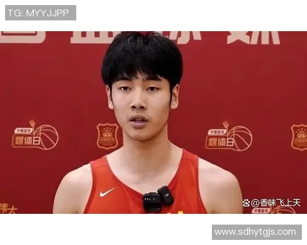 中国男篮新秀在NBA夏季联赛惊艳亮相 媒体称其为未来之星