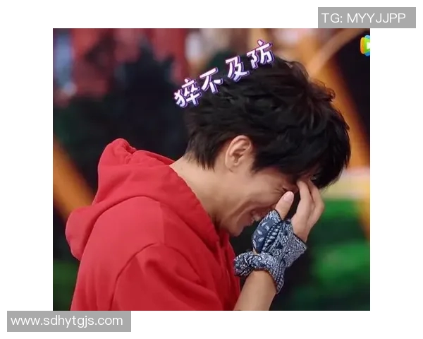 VAR赛后采访爆金句,引全场大笑